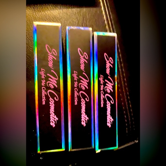 Show Me Cosmetics light me collection 3 Bomb (Red) lipgloss. - Picture 3 of 4